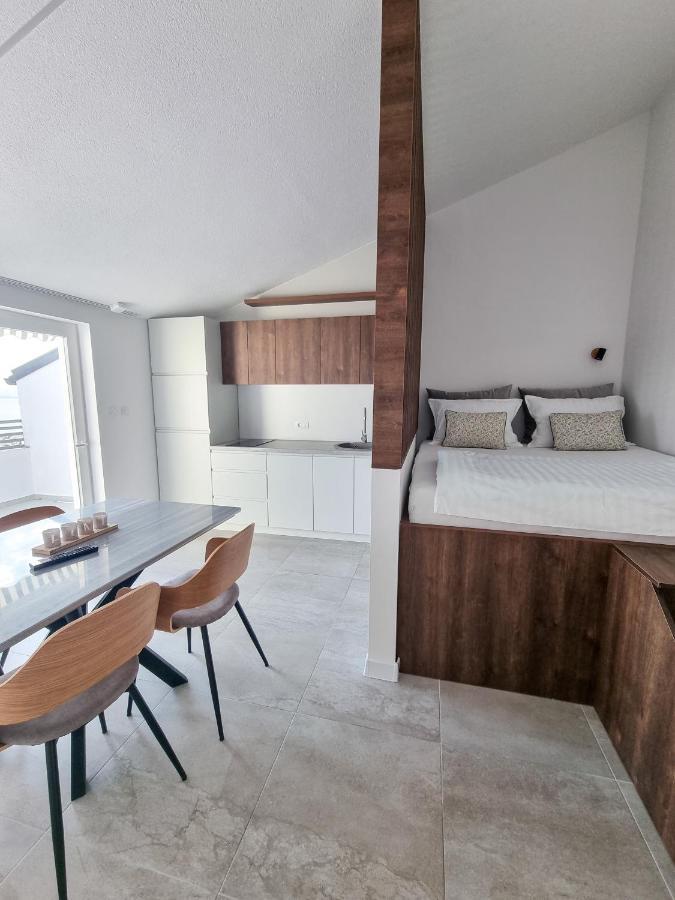 Adria Mare Apartamento Crikvenica Exterior foto