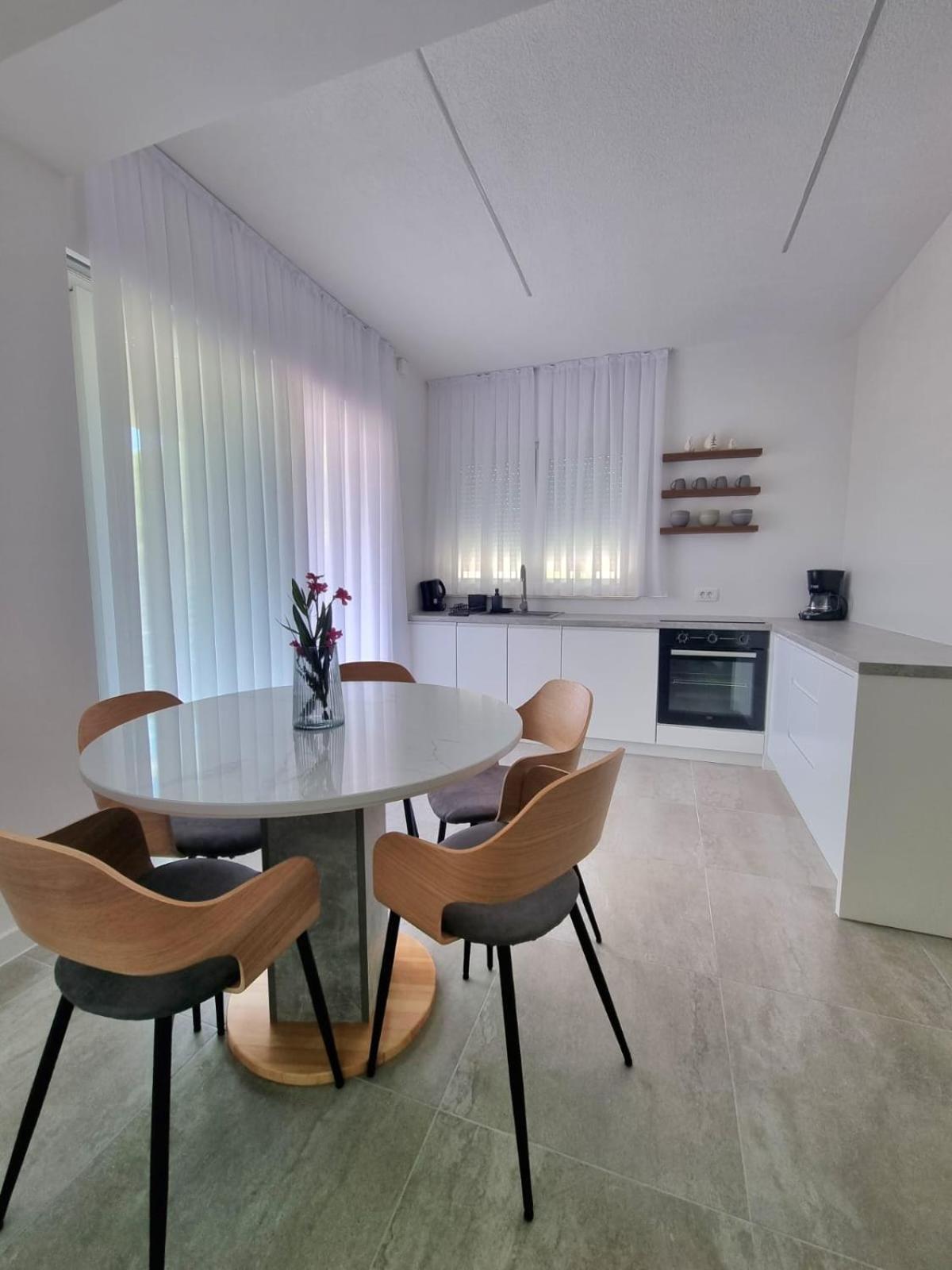 Adria Mare Apartamento Crikvenica Exterior foto